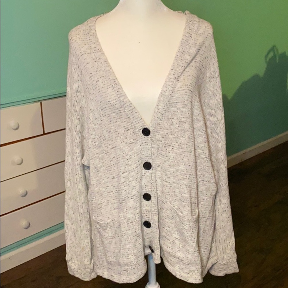 American Eagle Sweater